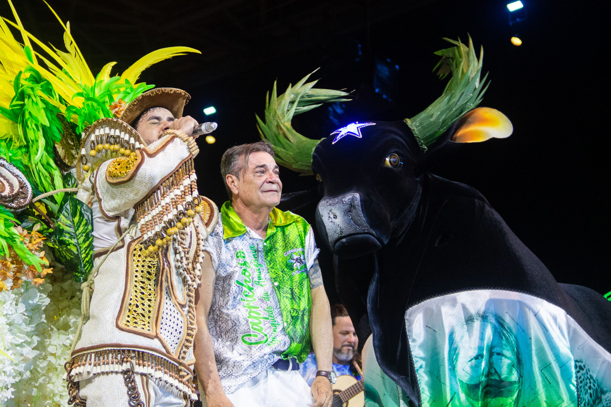 Boi Caprichoso exalta a Amazônia na segunda noite do Festival de Parintins